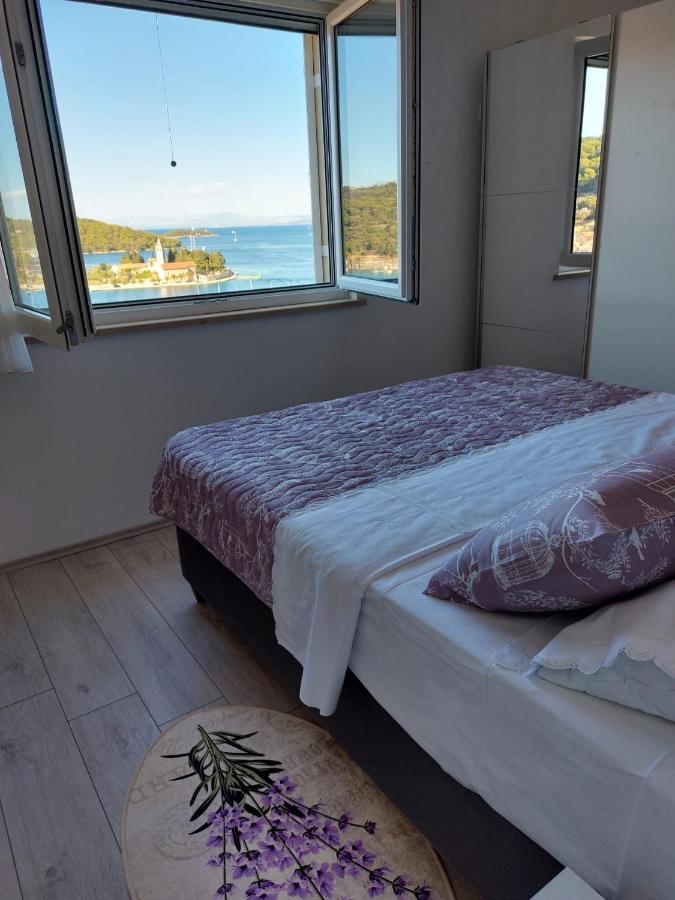 Holiday Home Kate Vis Luaran gambar