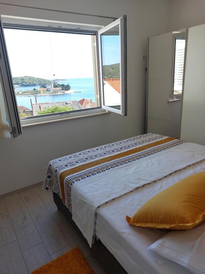 Holiday Home Kate Vis Luaran gambar