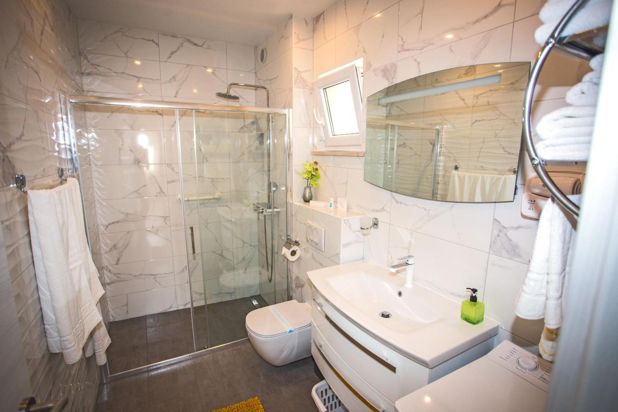 Holiday Home Kate Vis Luaran gambar